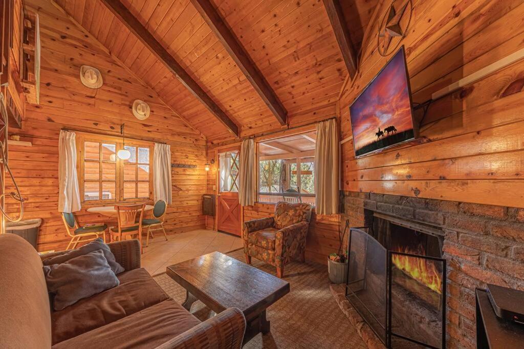Forest Cabin 4 Cowboys Dream Payson Εξωτερικό φωτογραφία